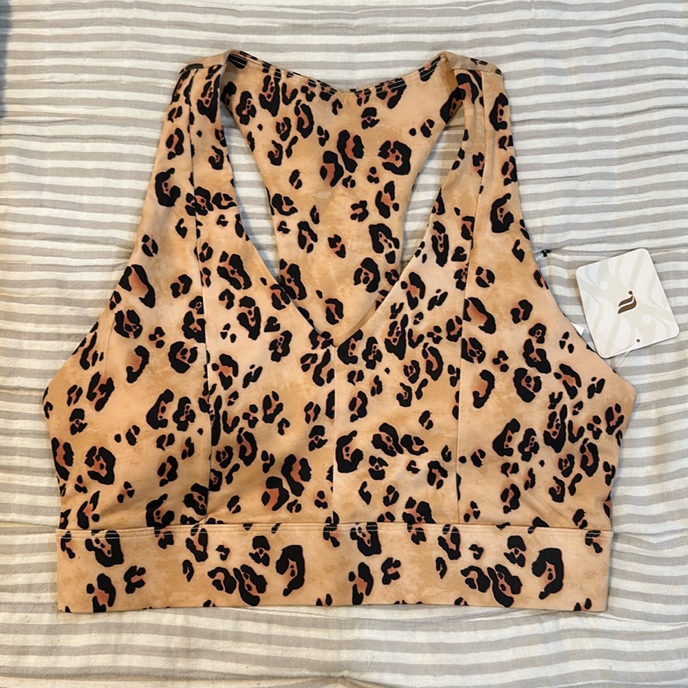Fabletics On-The-Go Midi Medium Impact Sports Bra - Desert Leopard - Size M - Picture 4 of 7